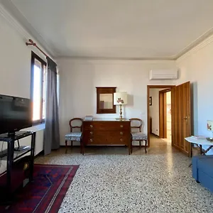  Appartamento Calle San Giacomo